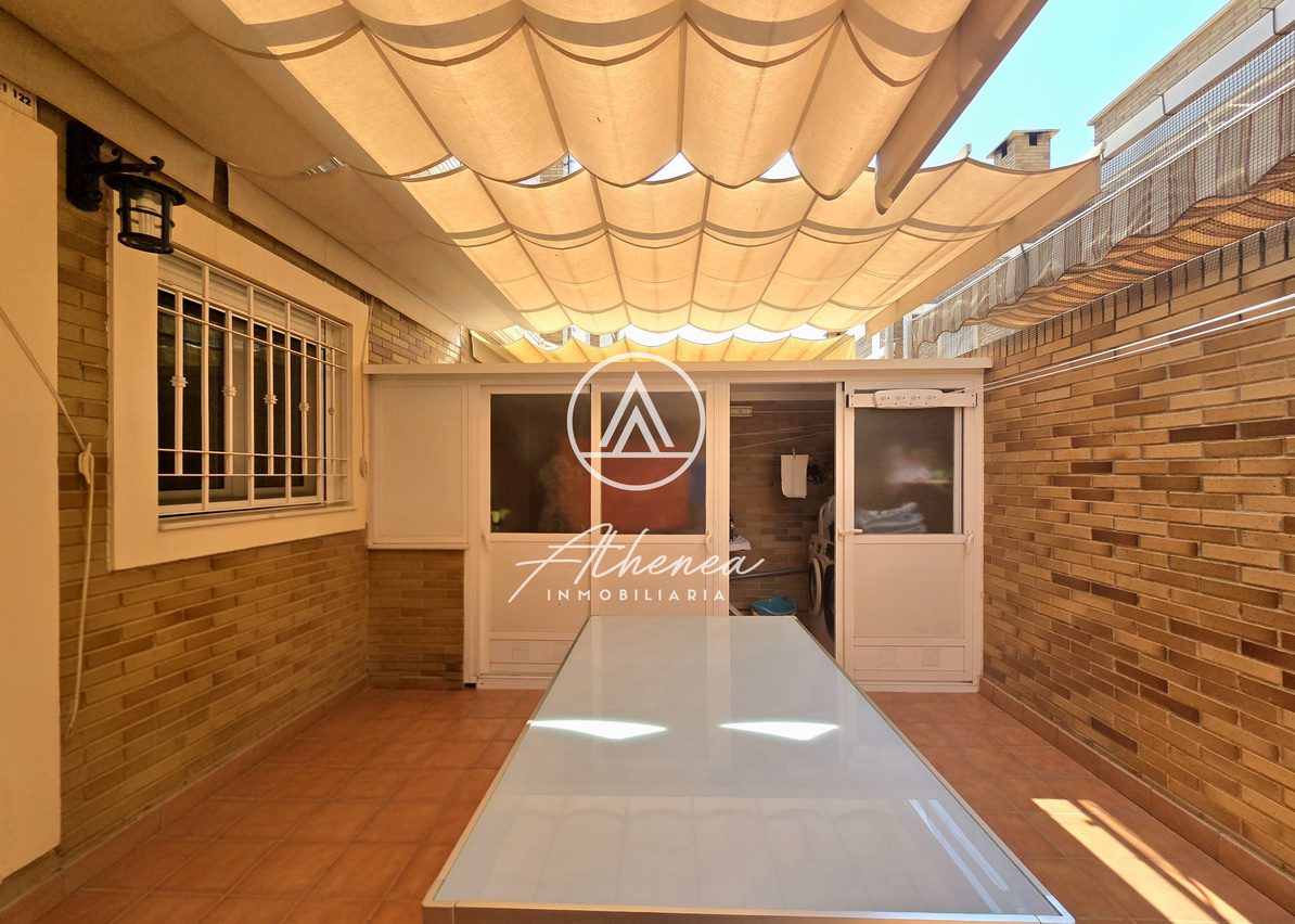 Chalet adosado en venta en Aguadulce Sur