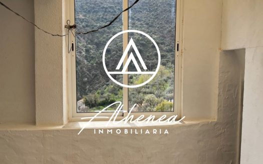 Casa de pueblo en venta en Laroya